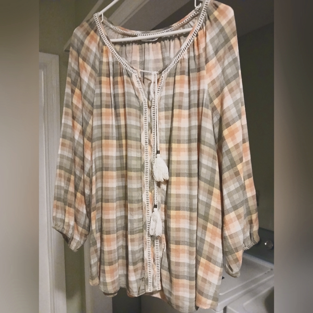 Indigo Pink, Peach and Gray 3/4 Sleeve Blouse with Tie Front